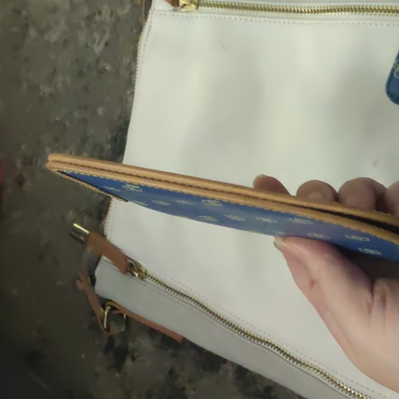 Dooney & Bourke Blue Signature Monogram Coated Canvas Eyeglass case and ID - Picture 2 of 6